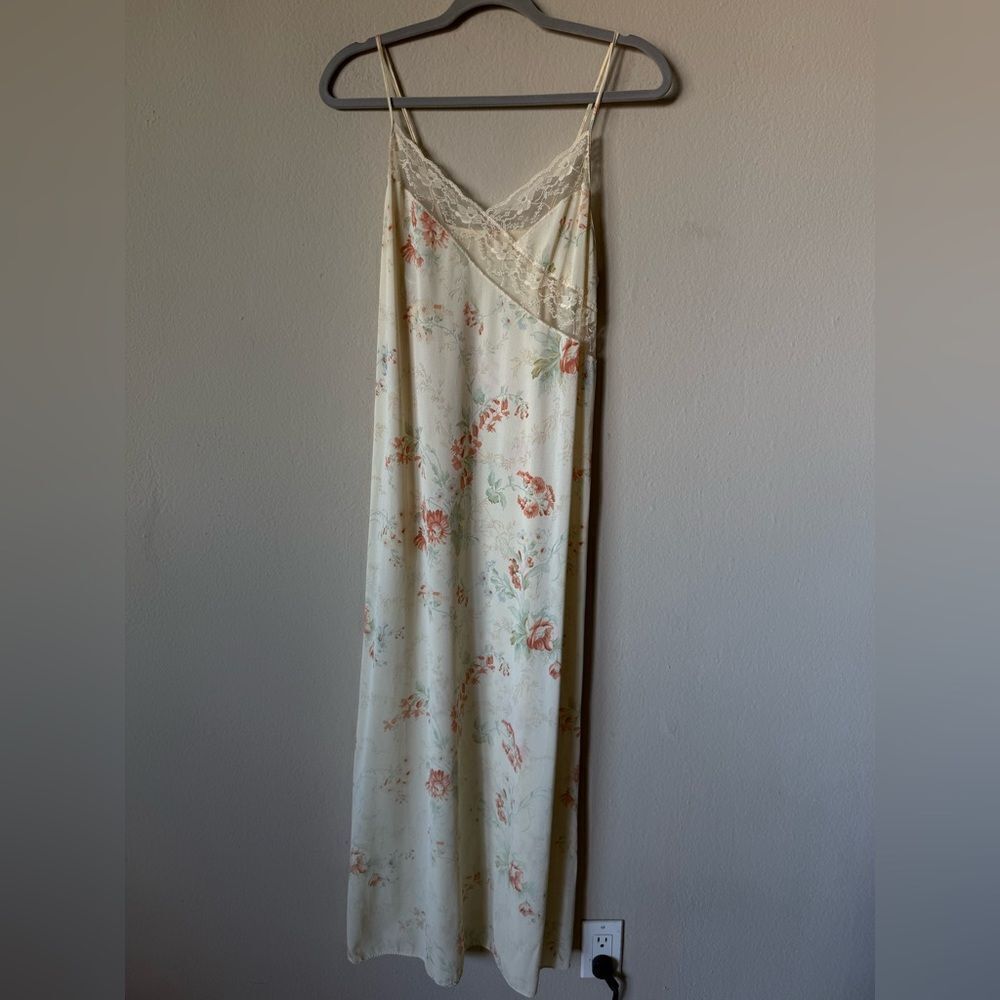 Henson Kickernick Floral Cream Yellow Lace Trim Nightgown Size 34 / S - Picture 9 of 12